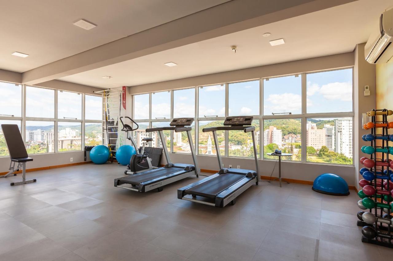 Tri Hotel Executive Бруски Экстерьер фото