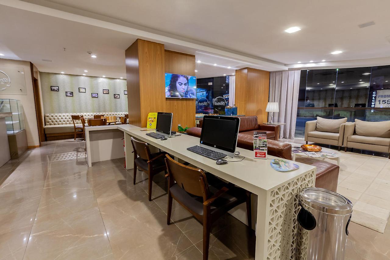 Tri Hotel Executive Бруски Экстерьер фото