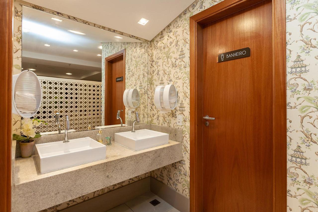 Tri Hotel Executive Бруски Экстерьер фото