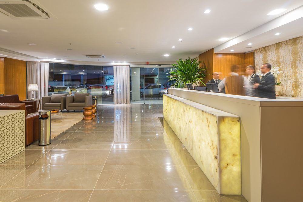 Tri Hotel Executive Бруски Экстерьер фото