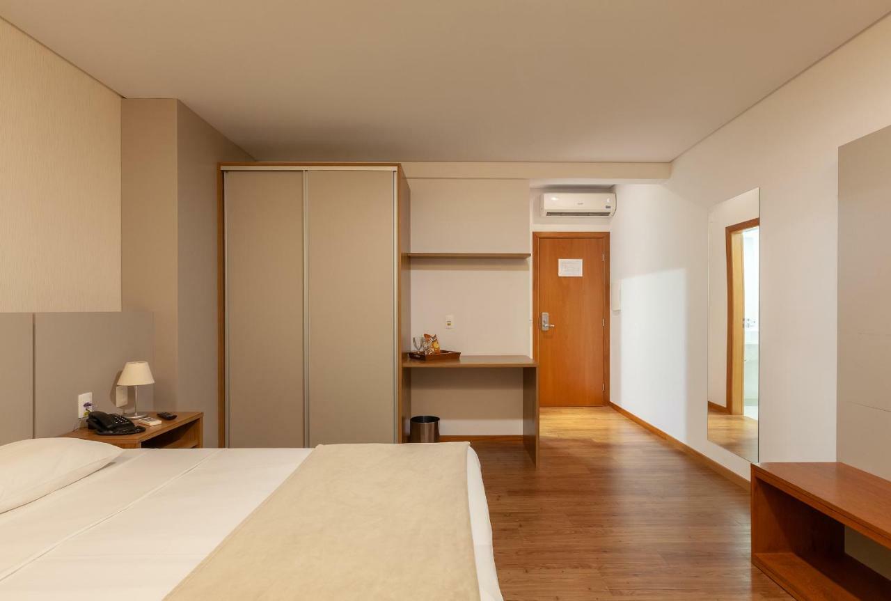 Tri Hotel Executive Бруски Экстерьер фото