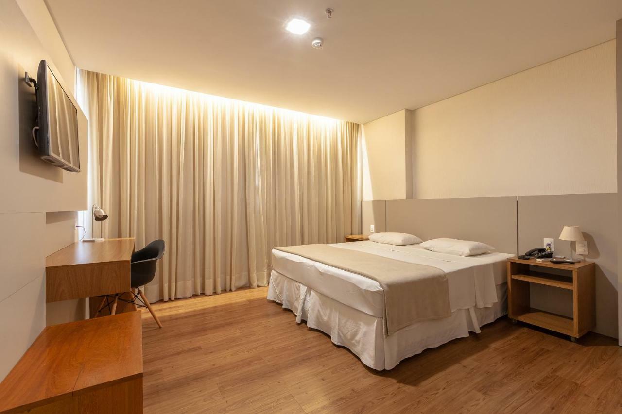 Tri Hotel Executive Бруски Экстерьер фото